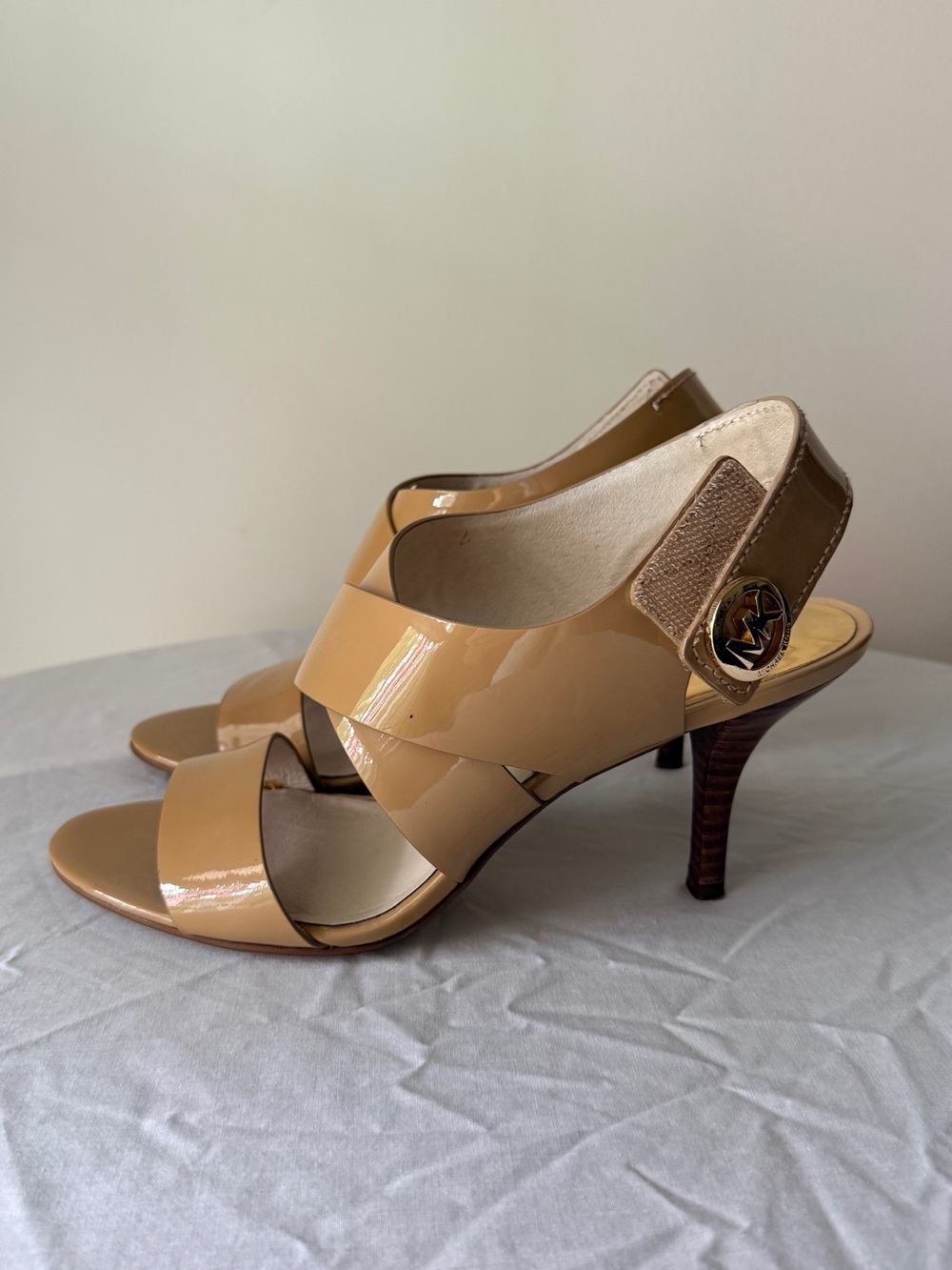 Michael Kors Beige Patent Leather Crisscross Slingback Heels
